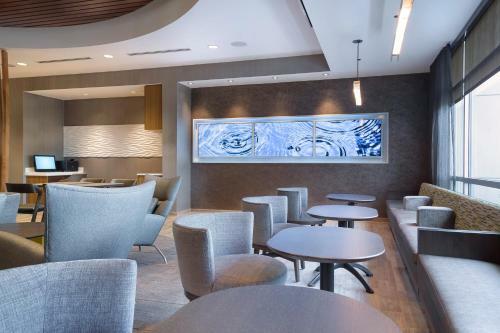Hotel Springhill Suites Orange Beach At The Wharf