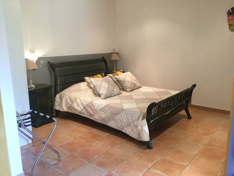 Hostal Le Patio Fleuri