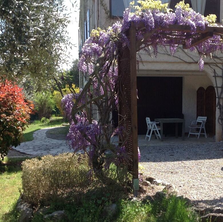 Hostal Le Patio Fleuri