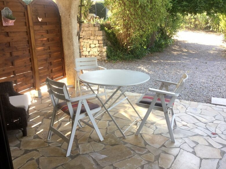 Hostal Le Patio Fleuri