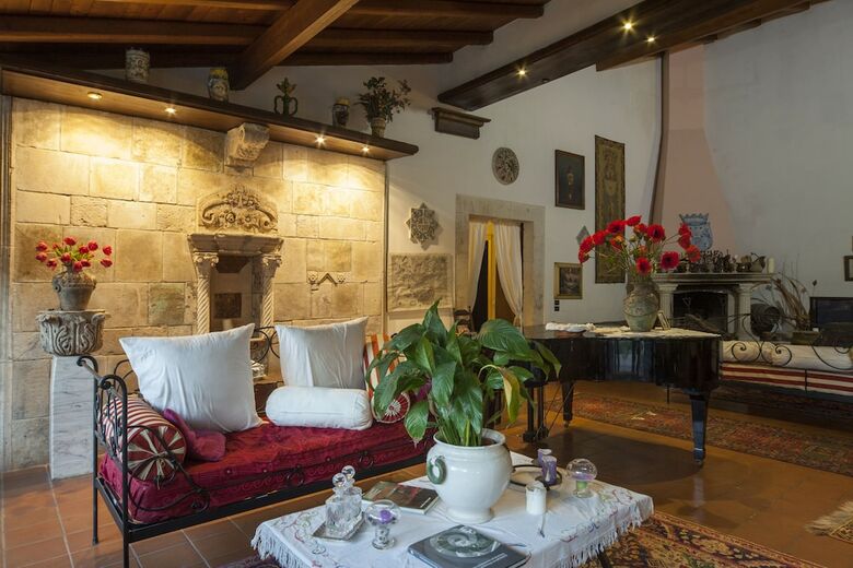 Hotel Villa Dei Papiri