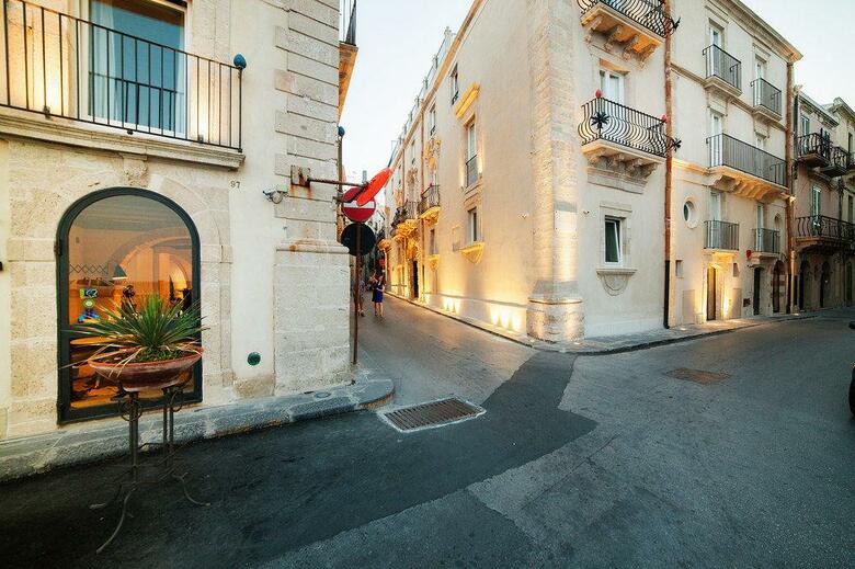 Algil� Ortigia Charme Hotel