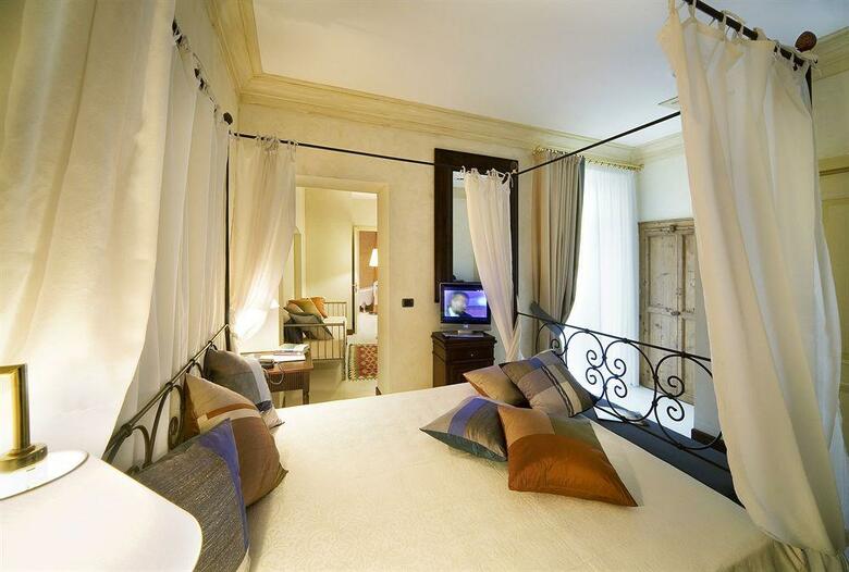 Algil� Ortigia Charme Hotel