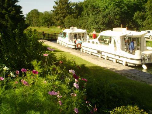 Hotel H�tel-restaurant De L'ecluse 79