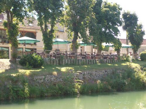 Hotel H�tel-restaurant De L'ecluse 79