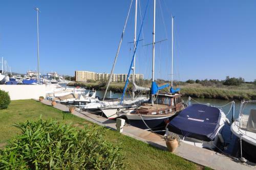 Rnet - Apartments Roses Nord