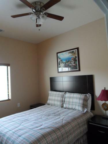 Apartamento 2172-2178 Main St
