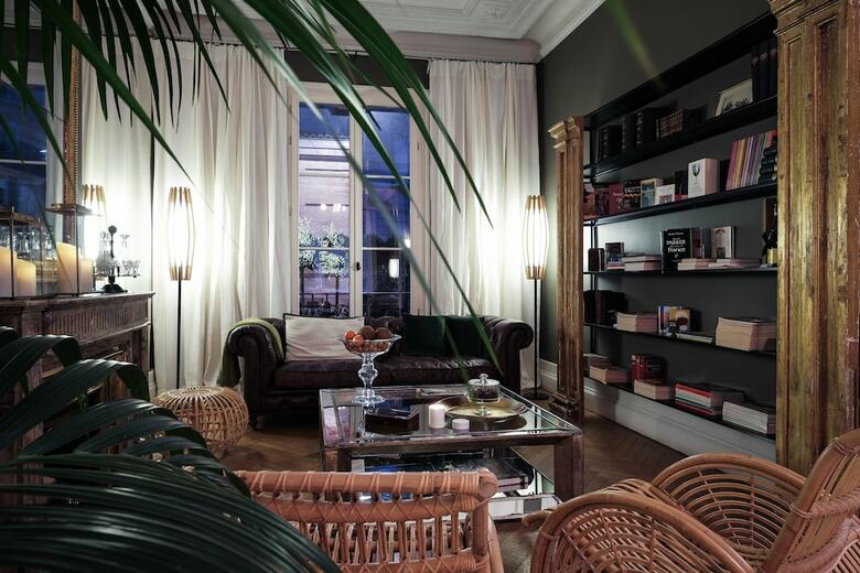 Hostal La Course