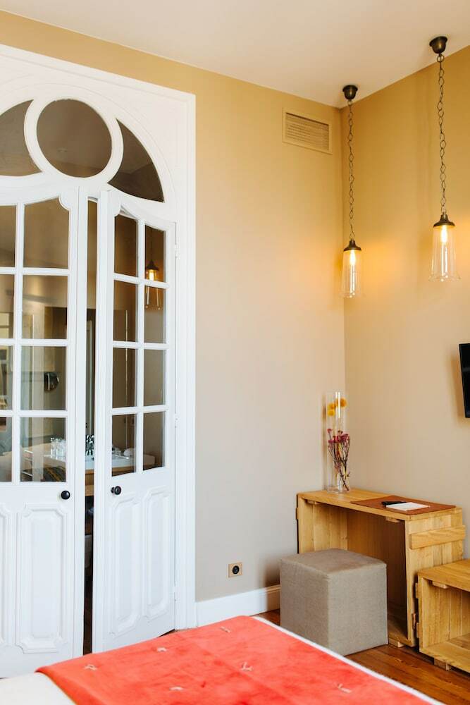 Hostal La Course