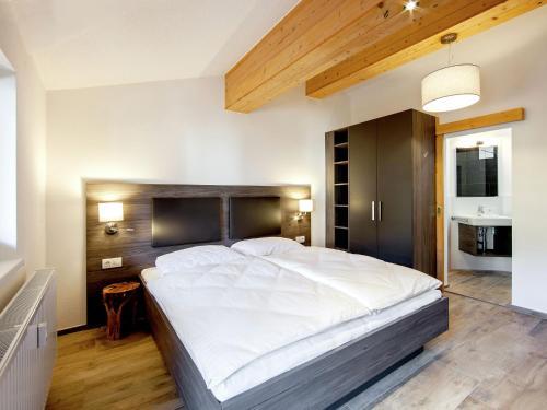 Holiday Home Penthouse Tuxertal