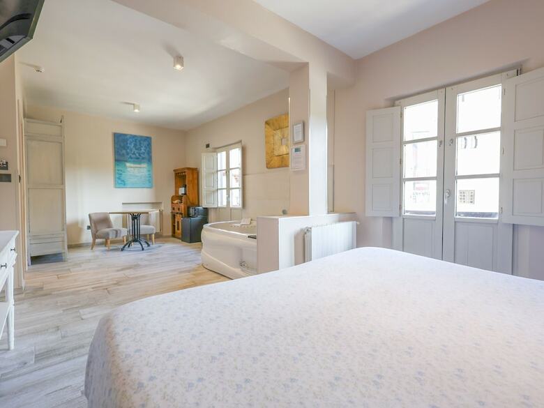 Apartamento Suites Con Jacuzzi Santillana