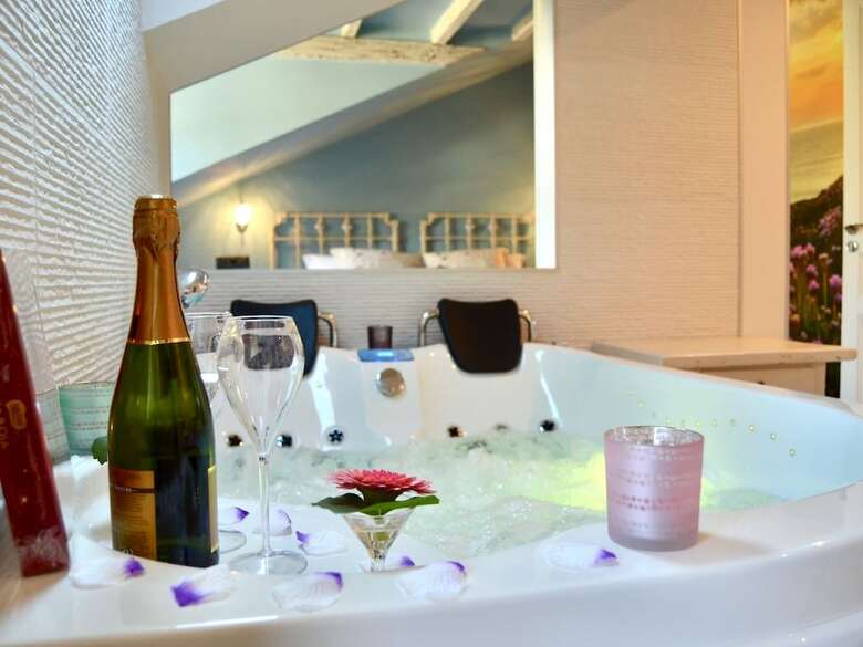 Apartamento Suites Con Jacuzzi Santillana