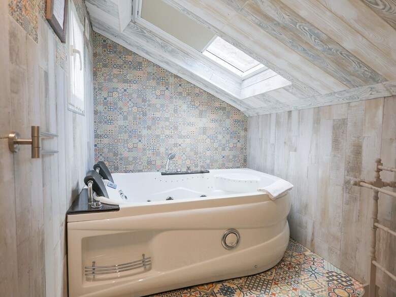 Apartamento Suites Con Jacuzzi Santillana