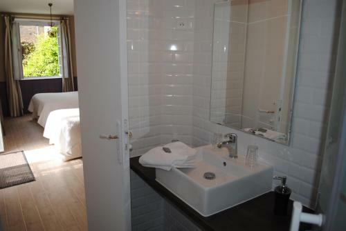 Bed & Breakfast Bienvenue � La Ville Es Gris