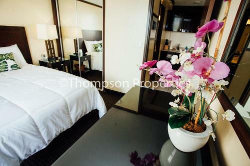 Bamboo Waikiki Apartment