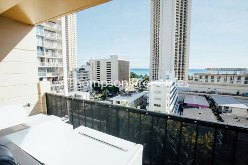 Bamboo Waikiki Apartment