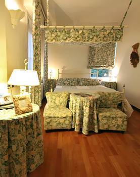 Hotel Eveline Portosole