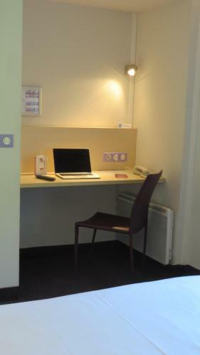 Best Hotel Rouen Est / Val De Reuil
