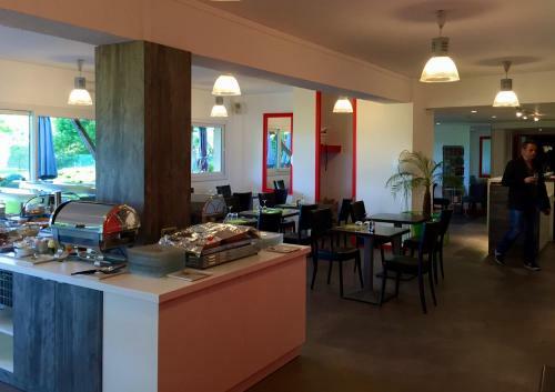 Best Hotel Rouen Est / Val De Reuil