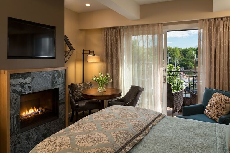 Hotel 16 Bay View