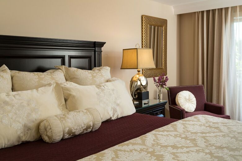 Hotel 16 Bay View