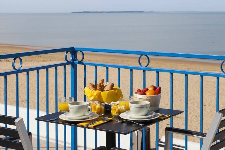 Clarion Collection Hotel Les Flots