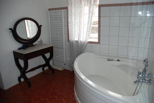 Hostal Ch�teau D'agel Chambres D'h�tes