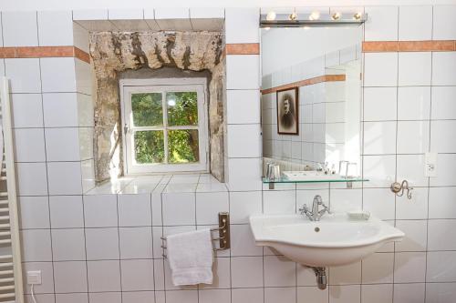 Hostal Ch�teau D'agel Chambres D'h�tes
