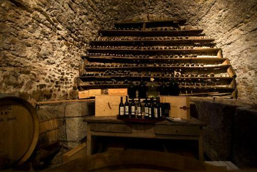Hostal Ch�teau D'agel Chambres D'h�tes