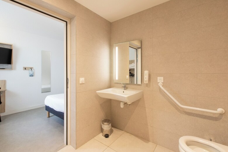 Hotel Kyriad Direct Dijon Sud - Chenove