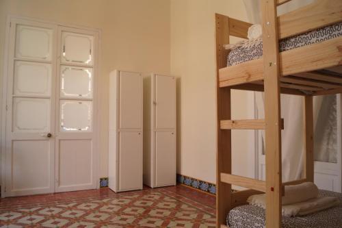 Hostel Pura Vida - Albergue Juvenil