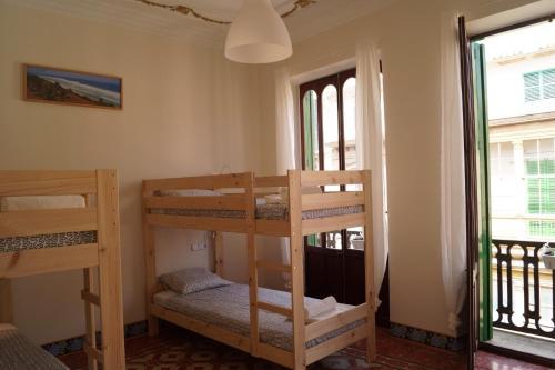 Hostel Pura Vida - Albergue Juvenil