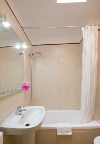 Apartamentos Charco Del Conde