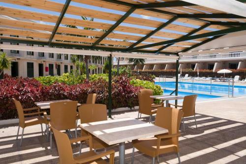 Apartamentos Charco Del Conde