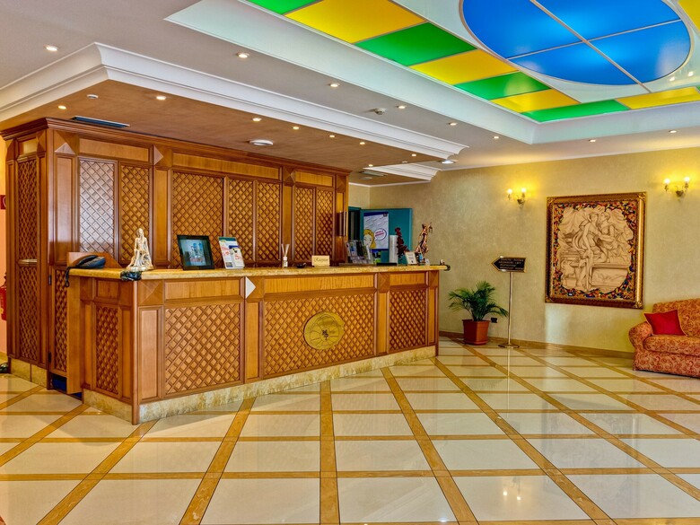 Best Western Hotel La Perla
