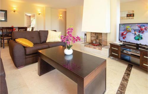 Apartment Avd. De Los Alisos Blq.