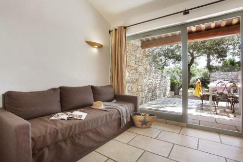 Aparthotel La Bastide Des Ch�nes