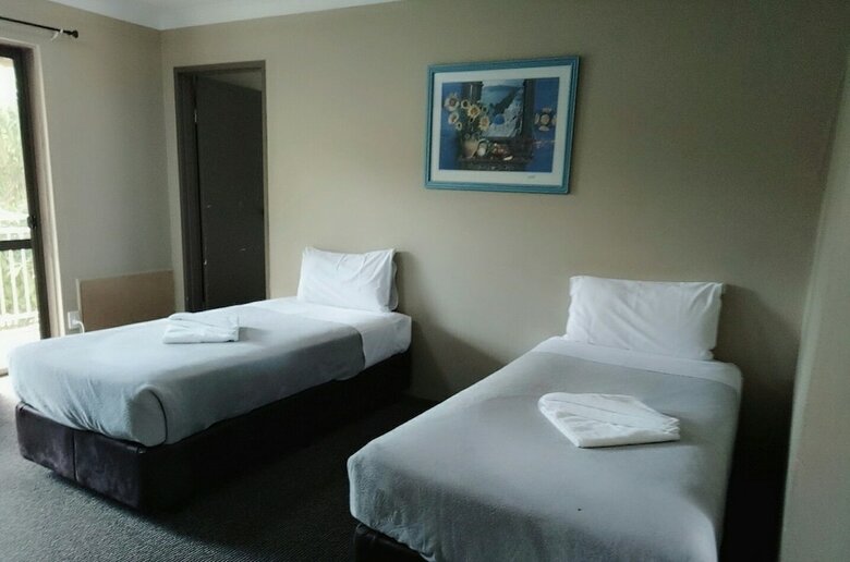 Excelsior Motor Inn