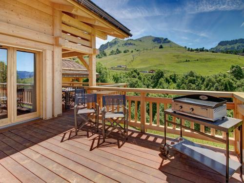 Chalet Macaron - Ovo Network