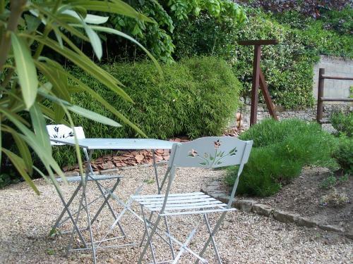 Au D�tour Des Pas Enchant�s