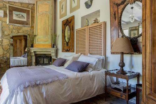 Hostal The Rhone Retreat