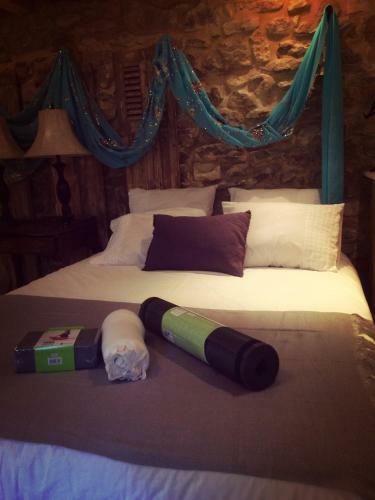 Hostal The Rhone Retreat