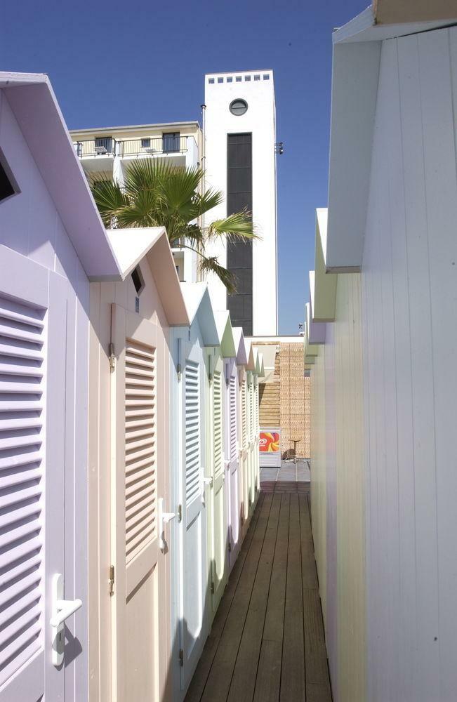 Mare Hotel