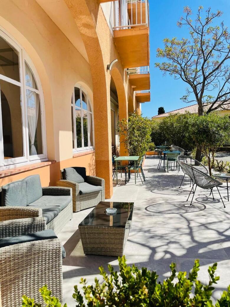 Hotel H�tel Les Arbousiers