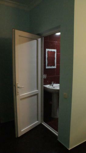 Hostal Dom Merabi Guest House