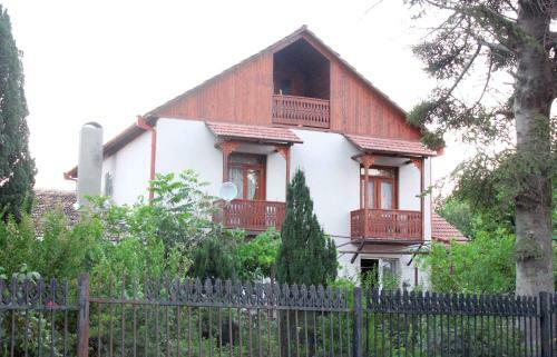 Hostal Guesthouse Dariali
