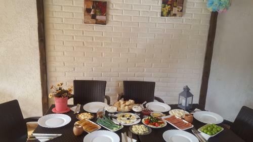 Hostal Guest House Elene