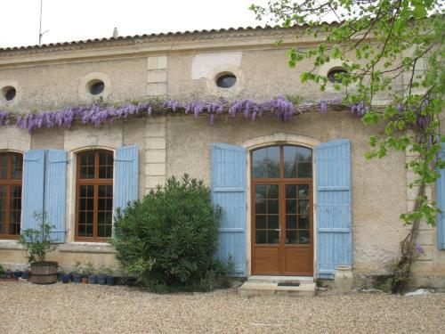Hostal Chambres D'h�tes Le Chardon Fleuri