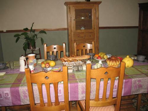Hostal Chambres D'h�tes Le Chardon Fleuri