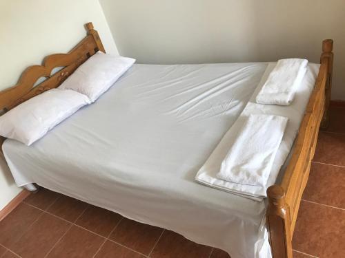 Hostal Guest House White House